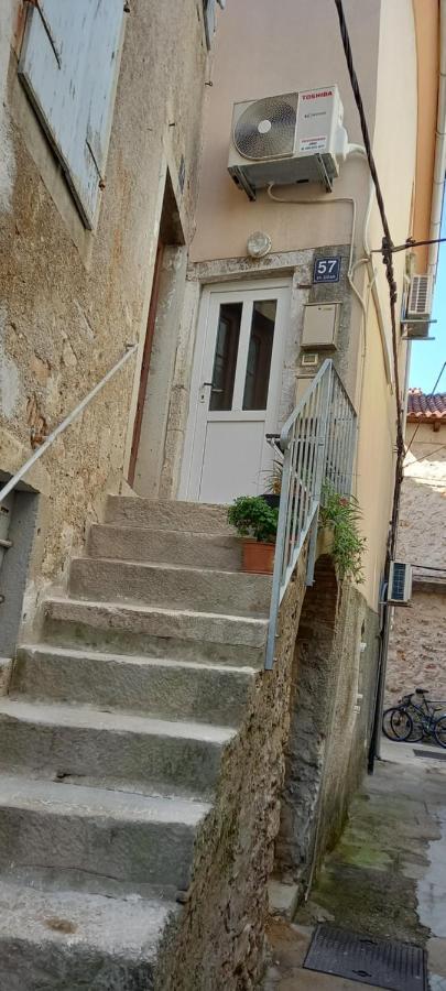 Sidar-Old Town Apartment Cres Luaran gambar